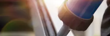 Repair and install auto glass with silicone rubber